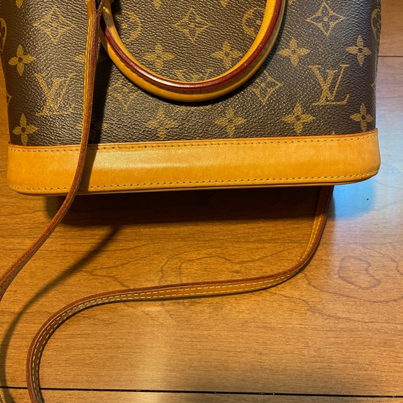 SOLD LOCALLY ❤️❤️❤️ - Picture 7 of 8